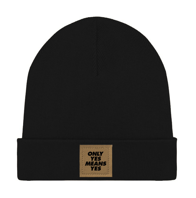 Mütze mit braunem Patch "Only yes means yes"