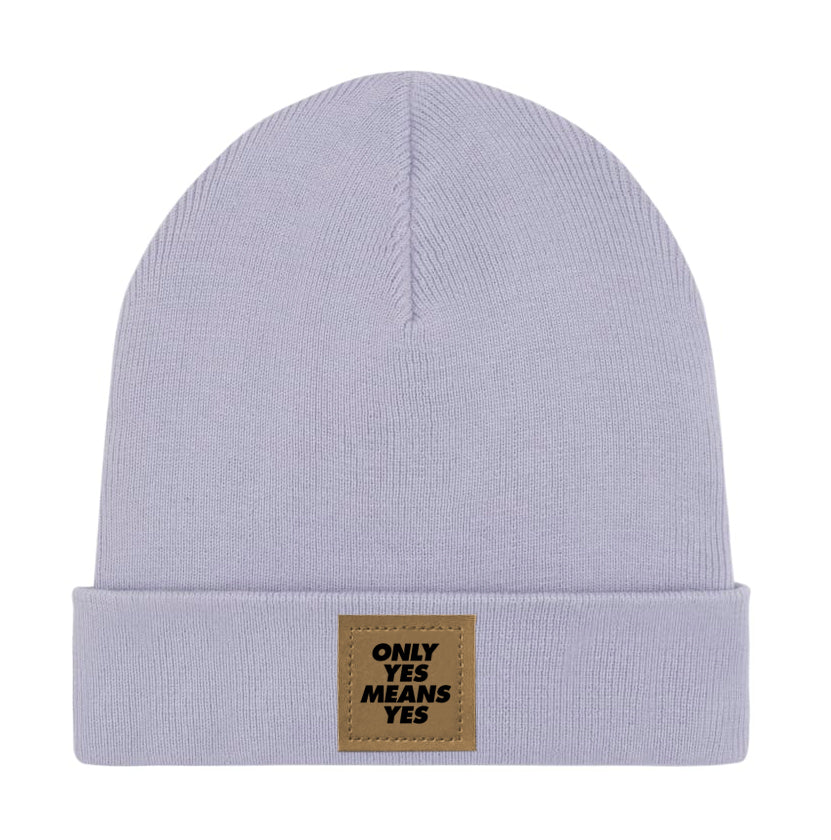 Mütze mit braunem Patch "Only yes means yes"
