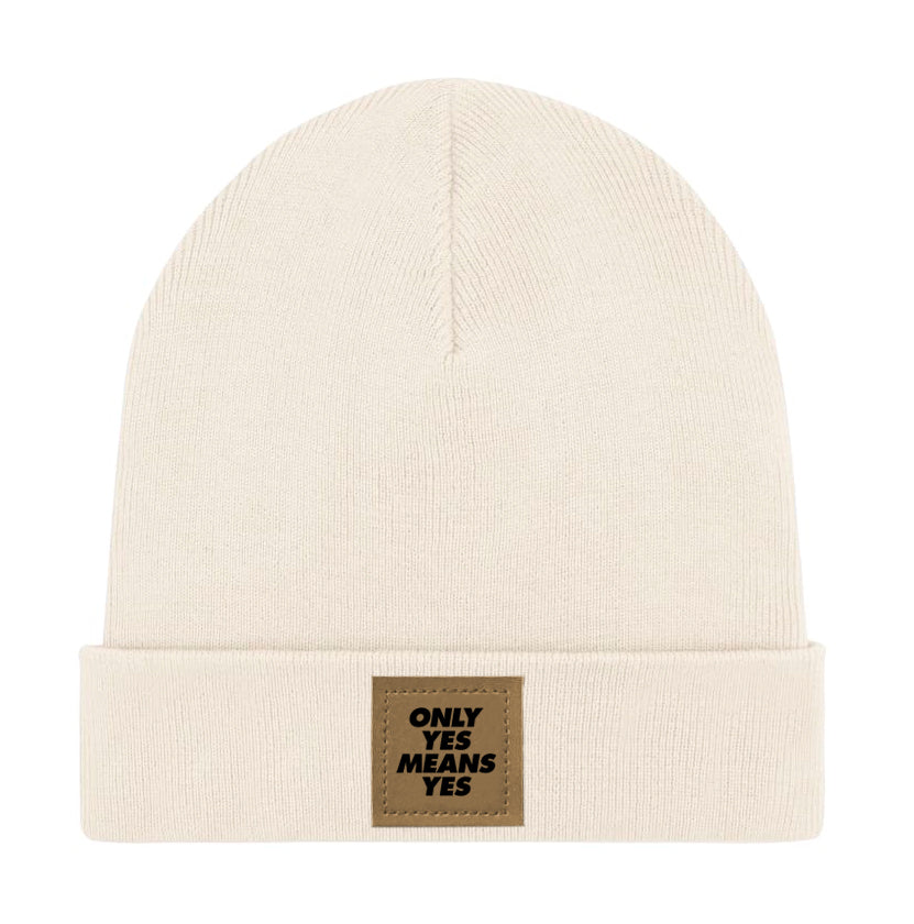 Mütze mit braunem Patch "Only yes means yes"